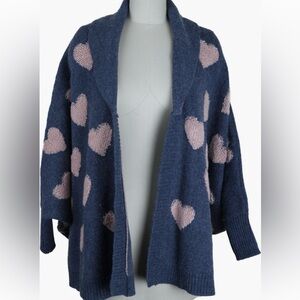 SAACHI - Preloved almost new in great condition. SAACHI textured heart cardigan